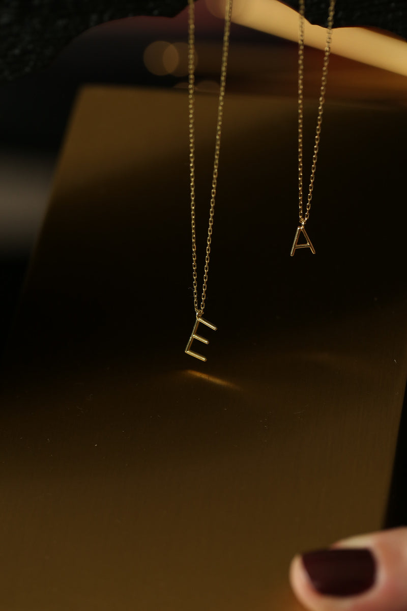 Lettera - 14K Gold Initial Letter Thin Form Necklace